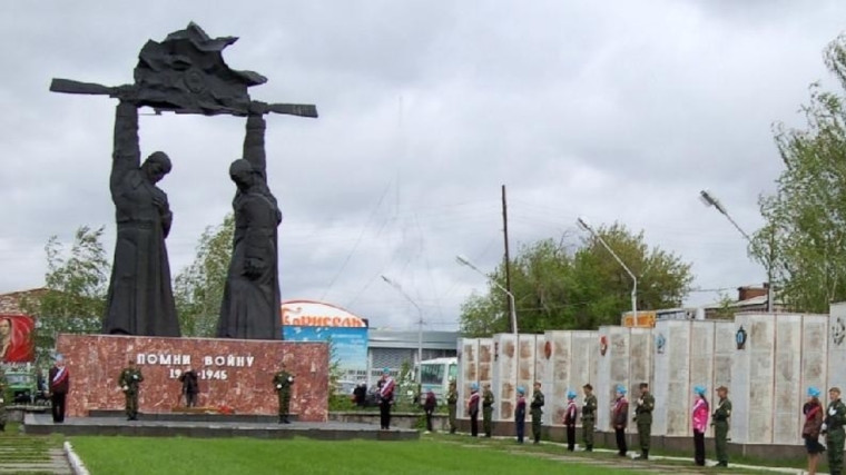 Ремонт Мемориала Славы в Алейске.